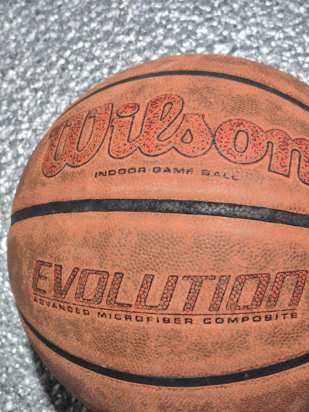Wilson Evolution Indoor Game Basketball image indicator(3)