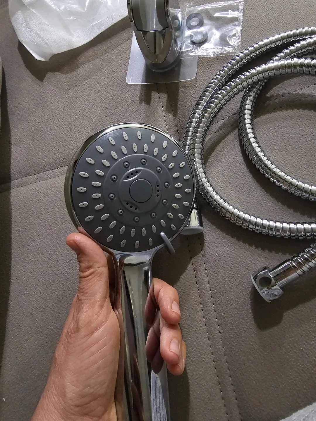 Shower Head with Hose and Mount image indicator(4)