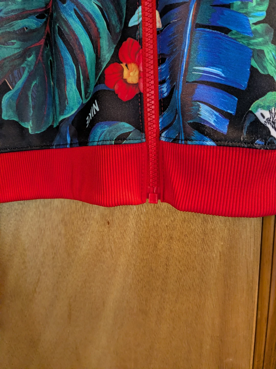 Nike Women’s Floral Track Jacket – Red & Tropical Print Zip-Up - photo 3