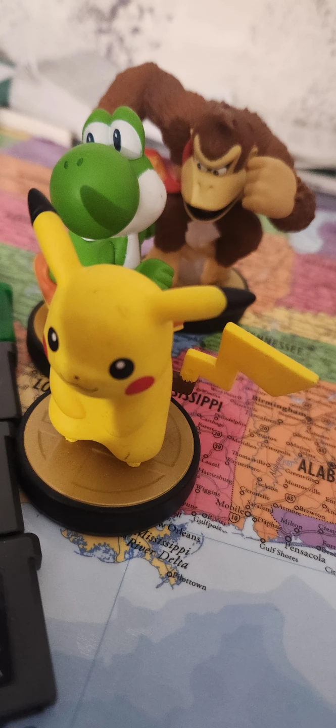 Nintendo Amiibo Figures and 8 Nintendo games - photo 2