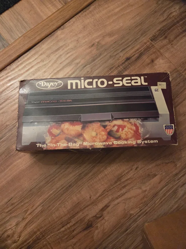 Dazey Micro-Seal Microwave Cooking System