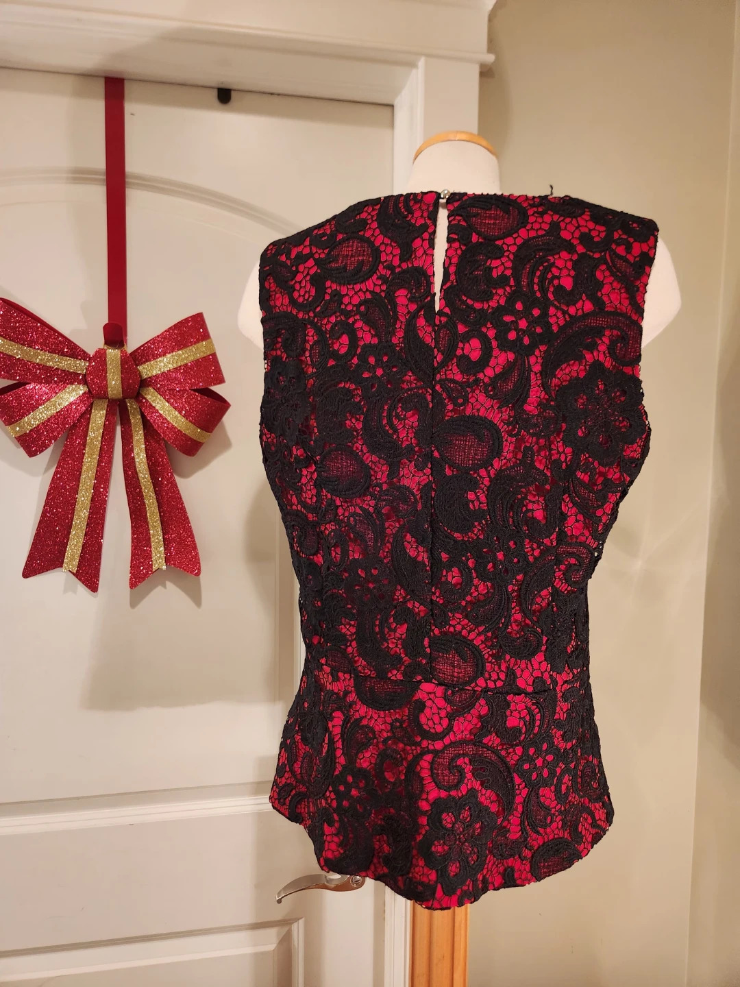 NESS OVERLAY Red & Black Lace Peplum Top - photo 5