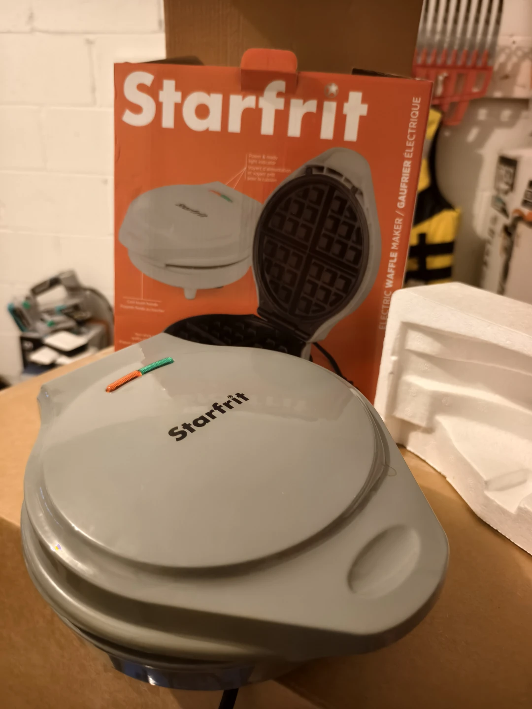 Starfrit Electric Waffle Maker