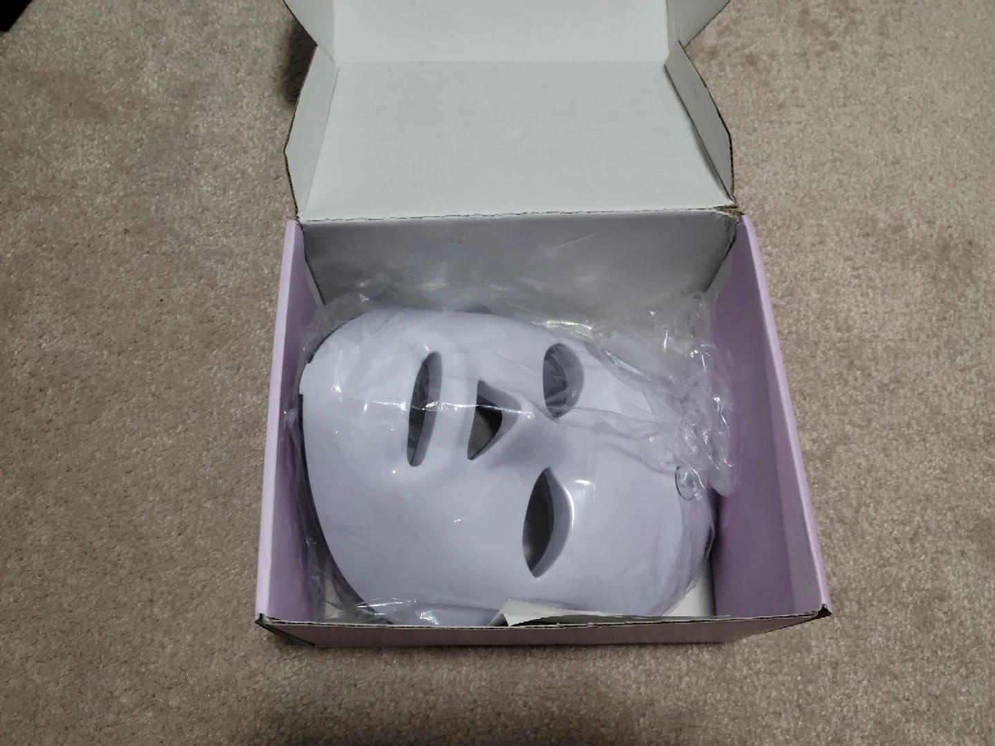 LED Light Therapy Facial Mask - photo 2