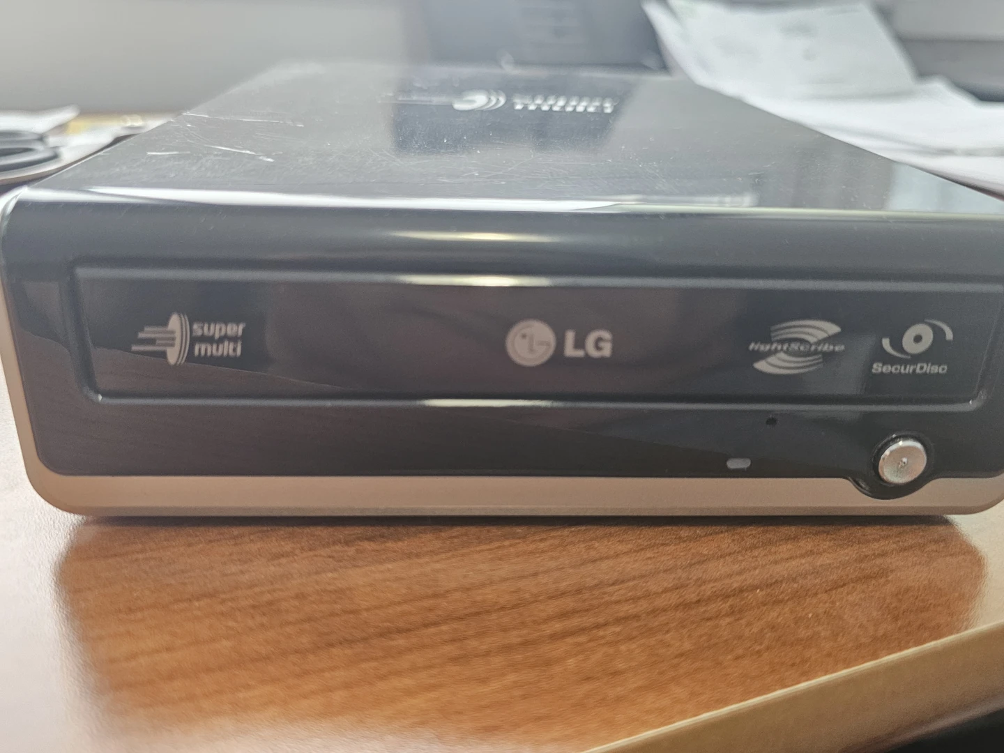 LG GE20LU10 External Super Multi DVD Rewriter - photo 2