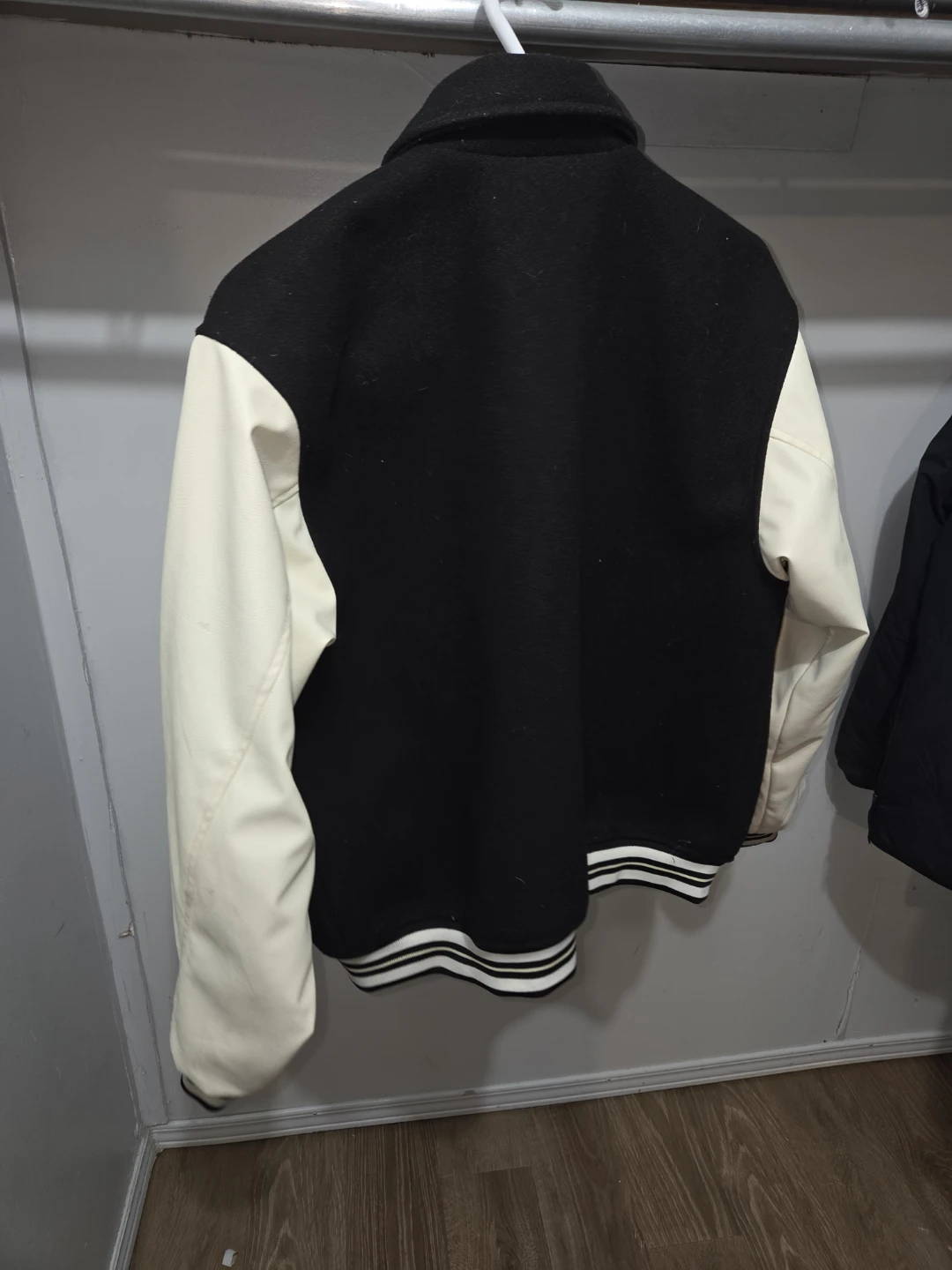 *BOXING DAY SALE*  H&M Divided Varsity Jacket - Size Small - photo 2