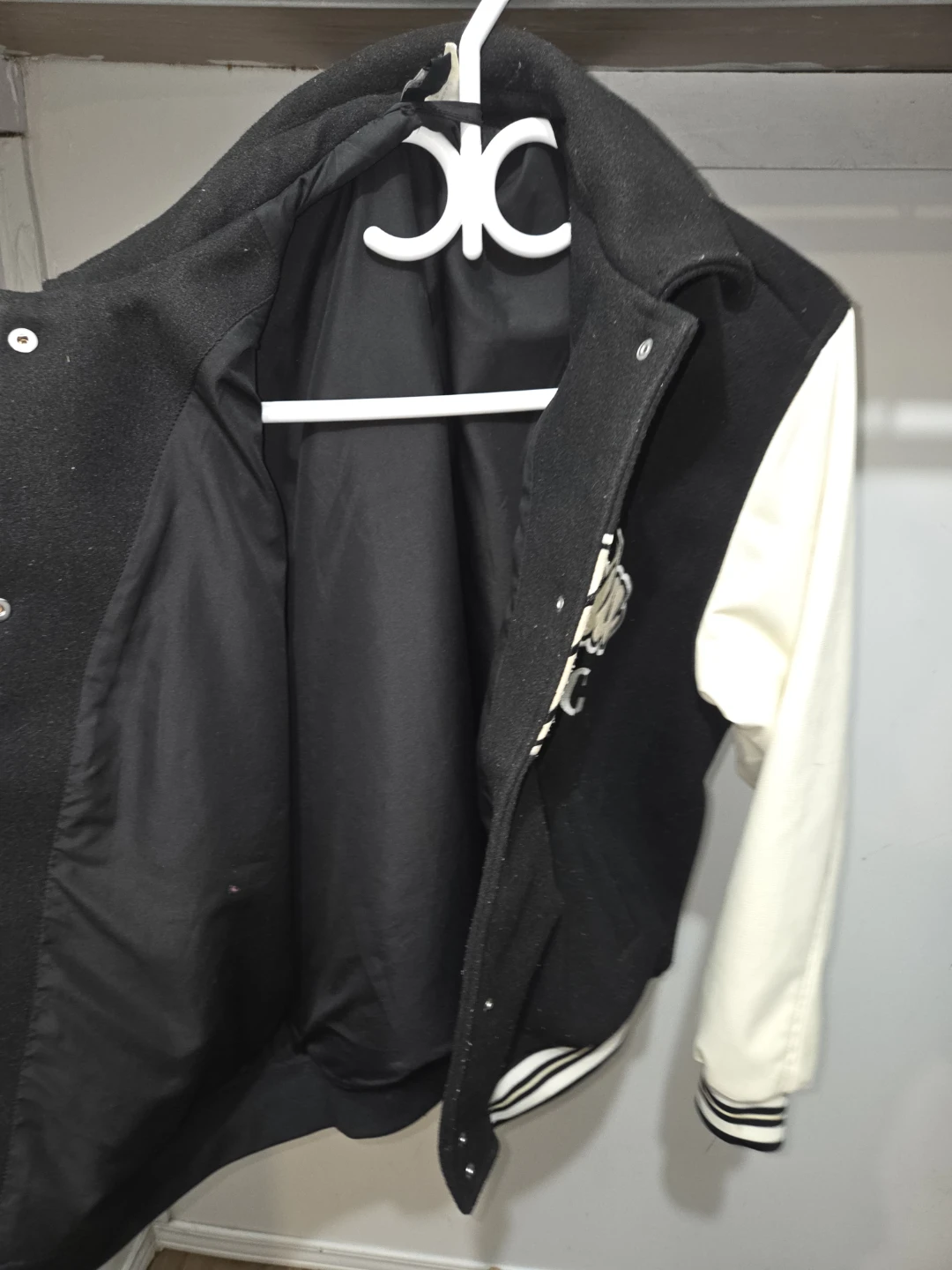 *BOXING DAY SALE*  H&M Divided Varsity Jacket - Size Small - photo 3