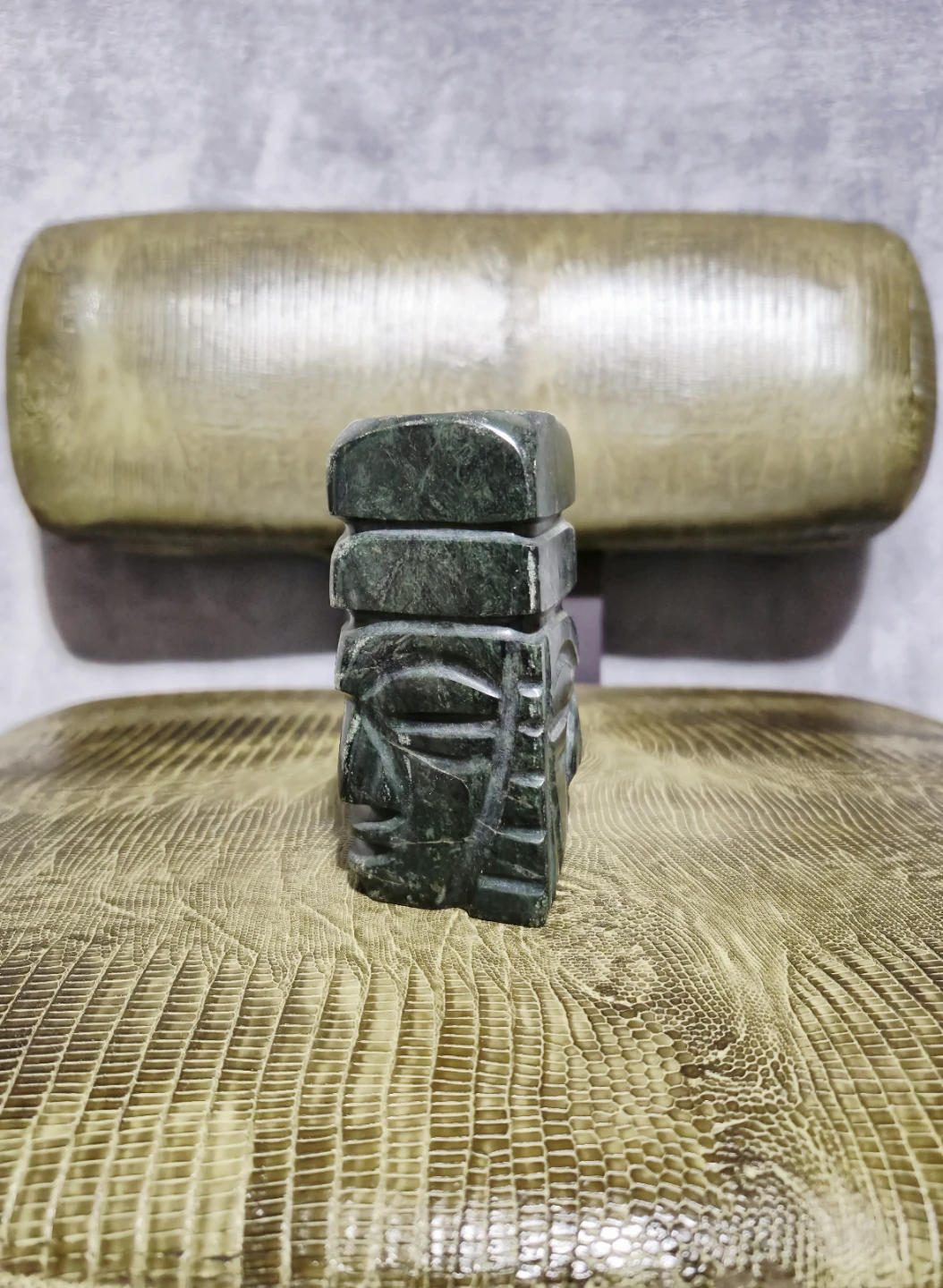Green Serpentine Carved Maiyan Statue - photo 3