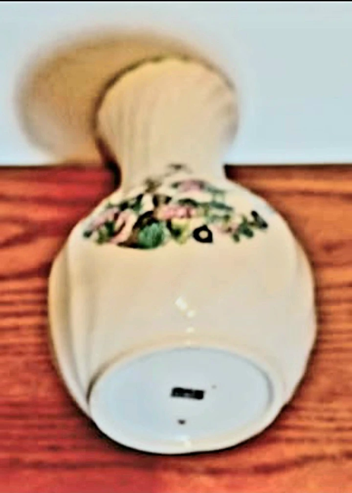 Vtg. Classic Sadler Fine China Vase - photo 4
