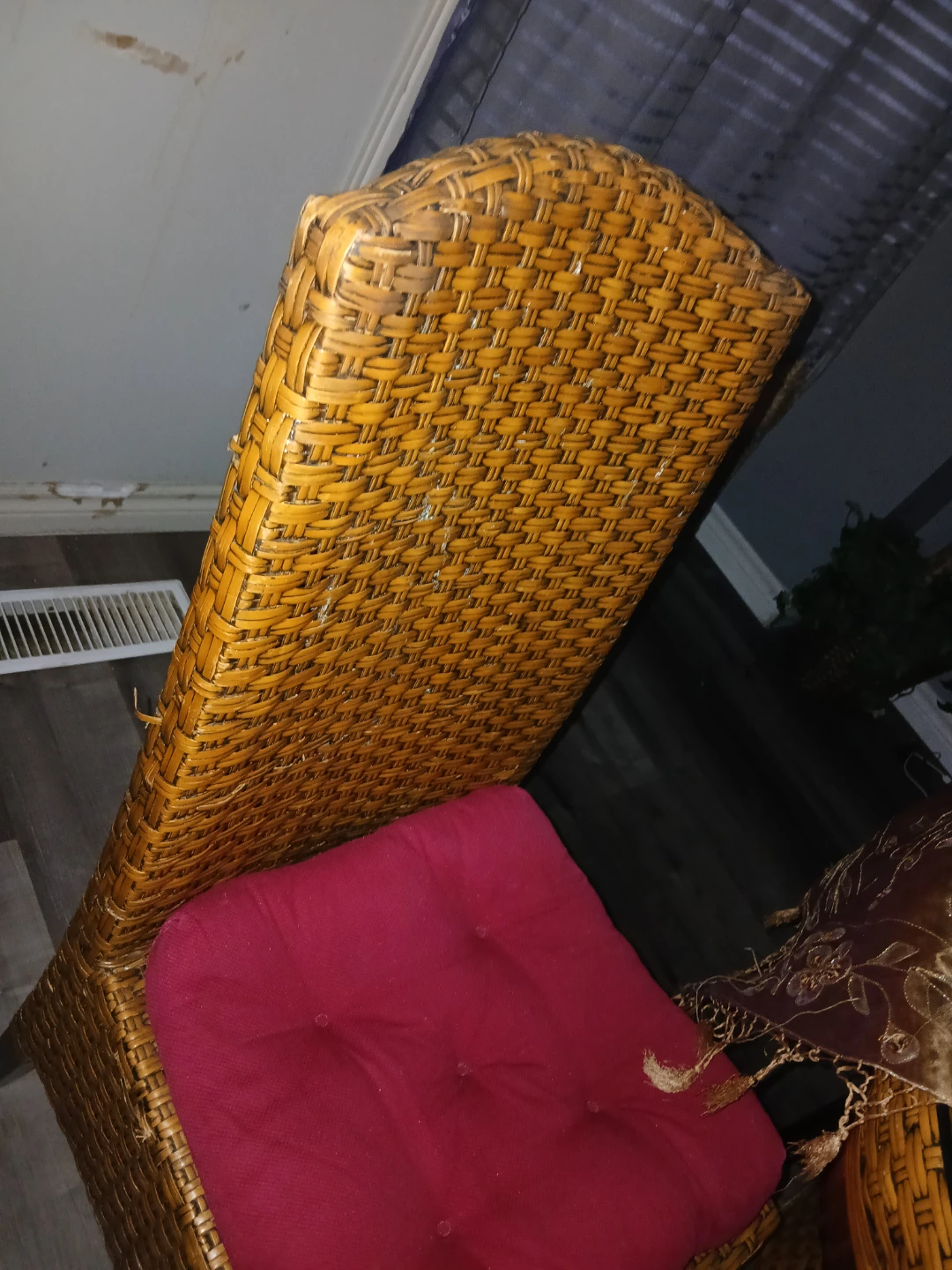 Dining Chairs with Red Cushions and dining table - photo 3