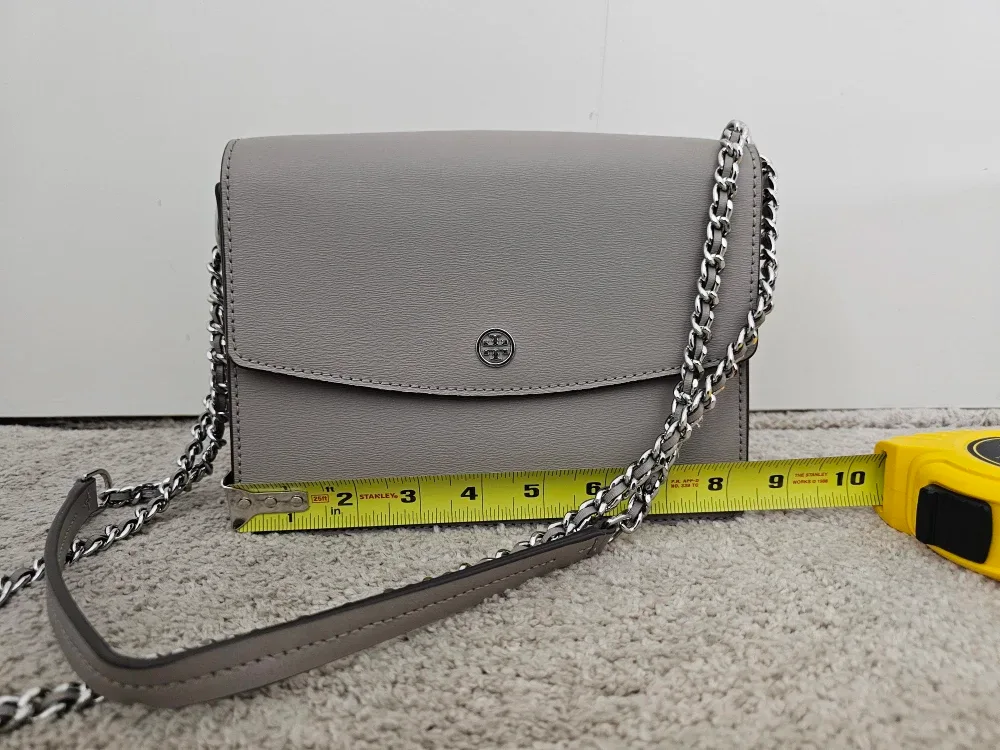 Authentic Tory Burch Grey Leather Crossbody Bag image indicator(8)