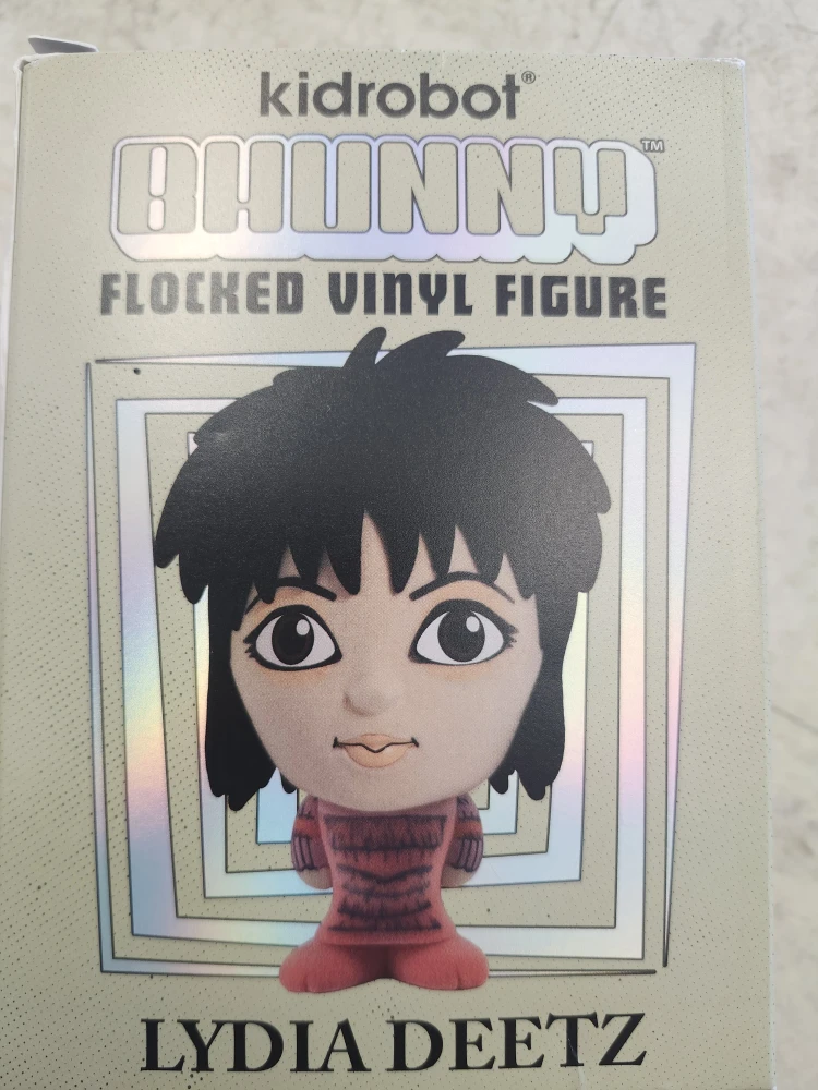 Kidrobot Beetlejuice Lydia Deetz Flocked Vinyl Figure - photo 2