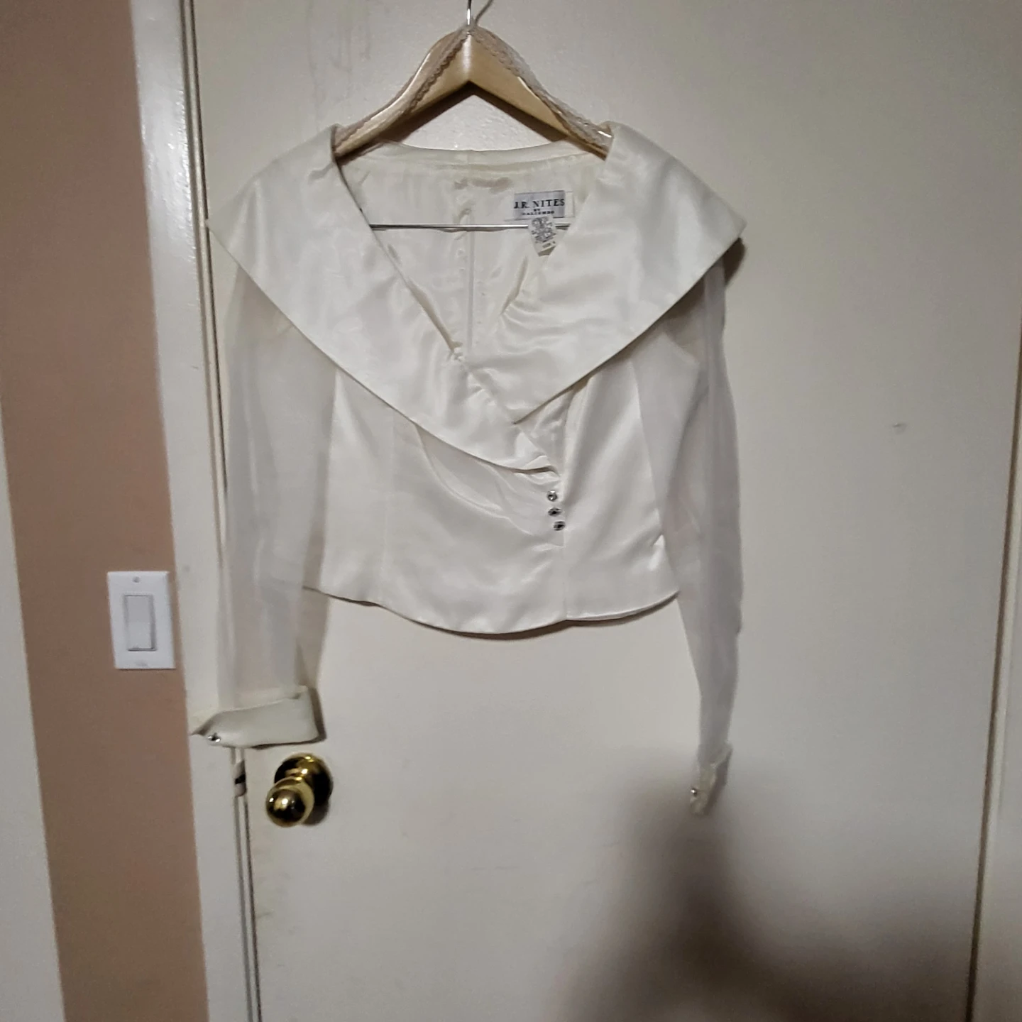 J.R. Nites Ivory Jacket - Size 6