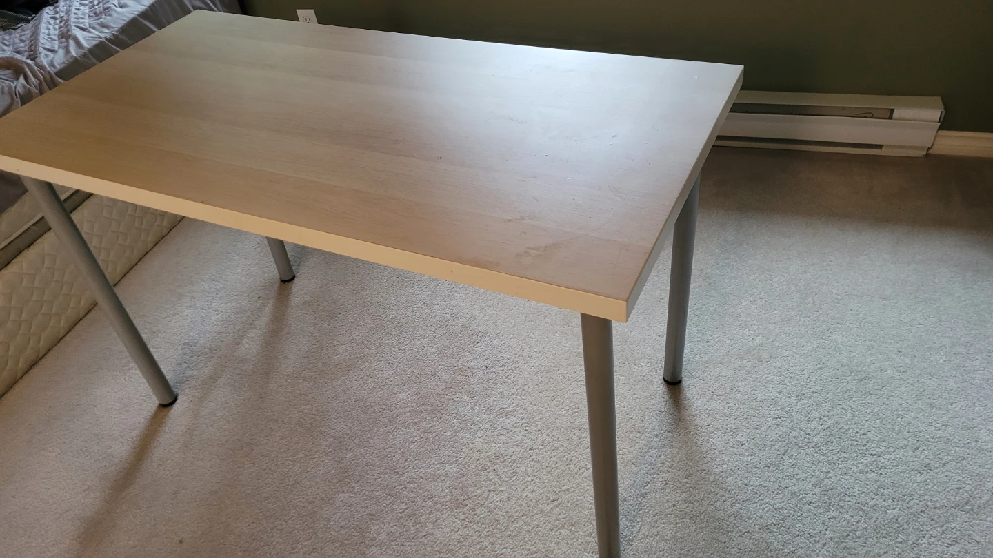 Simple Desk with Silver Legs - photo 3