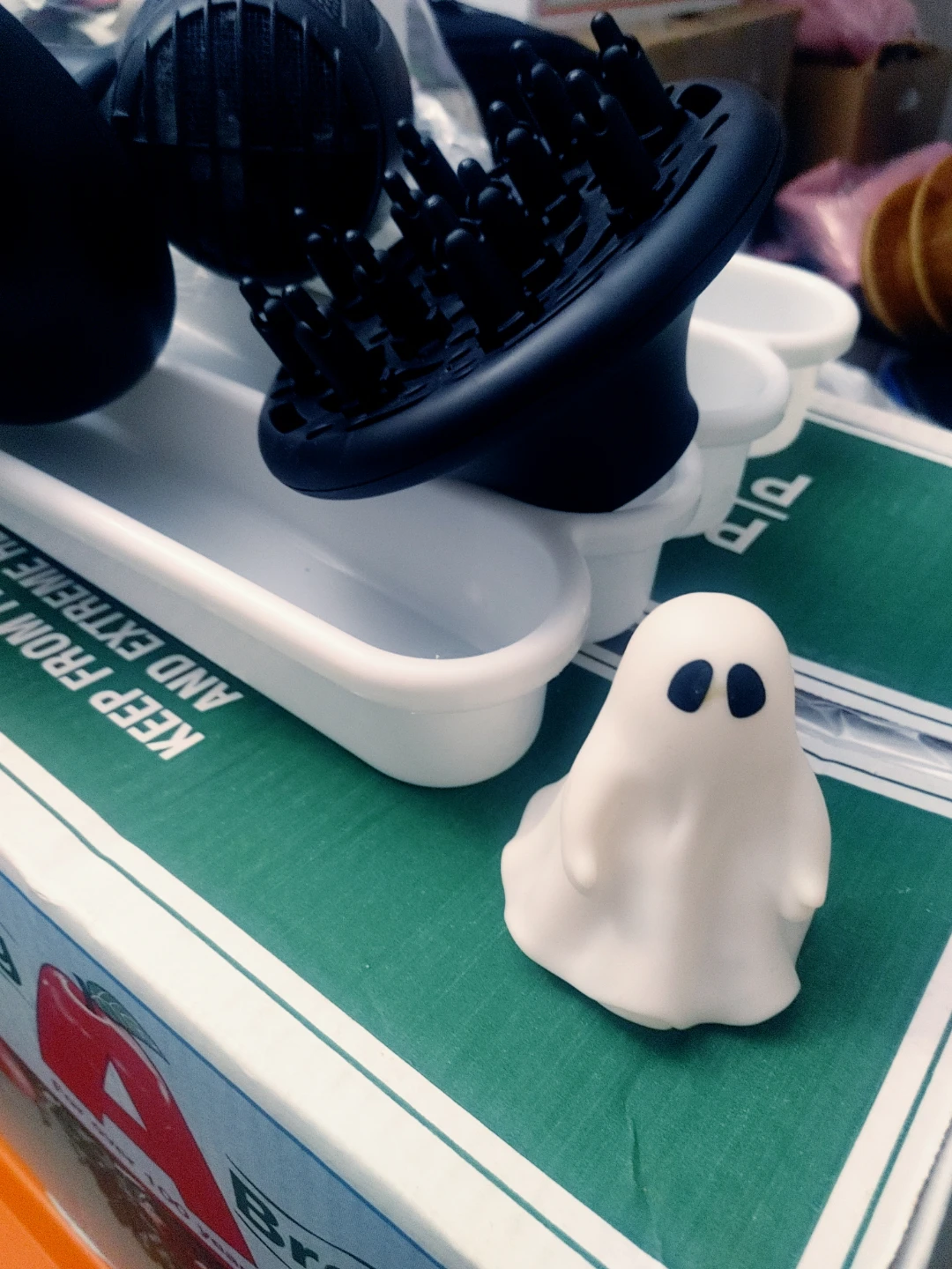 Tiny ghost decor