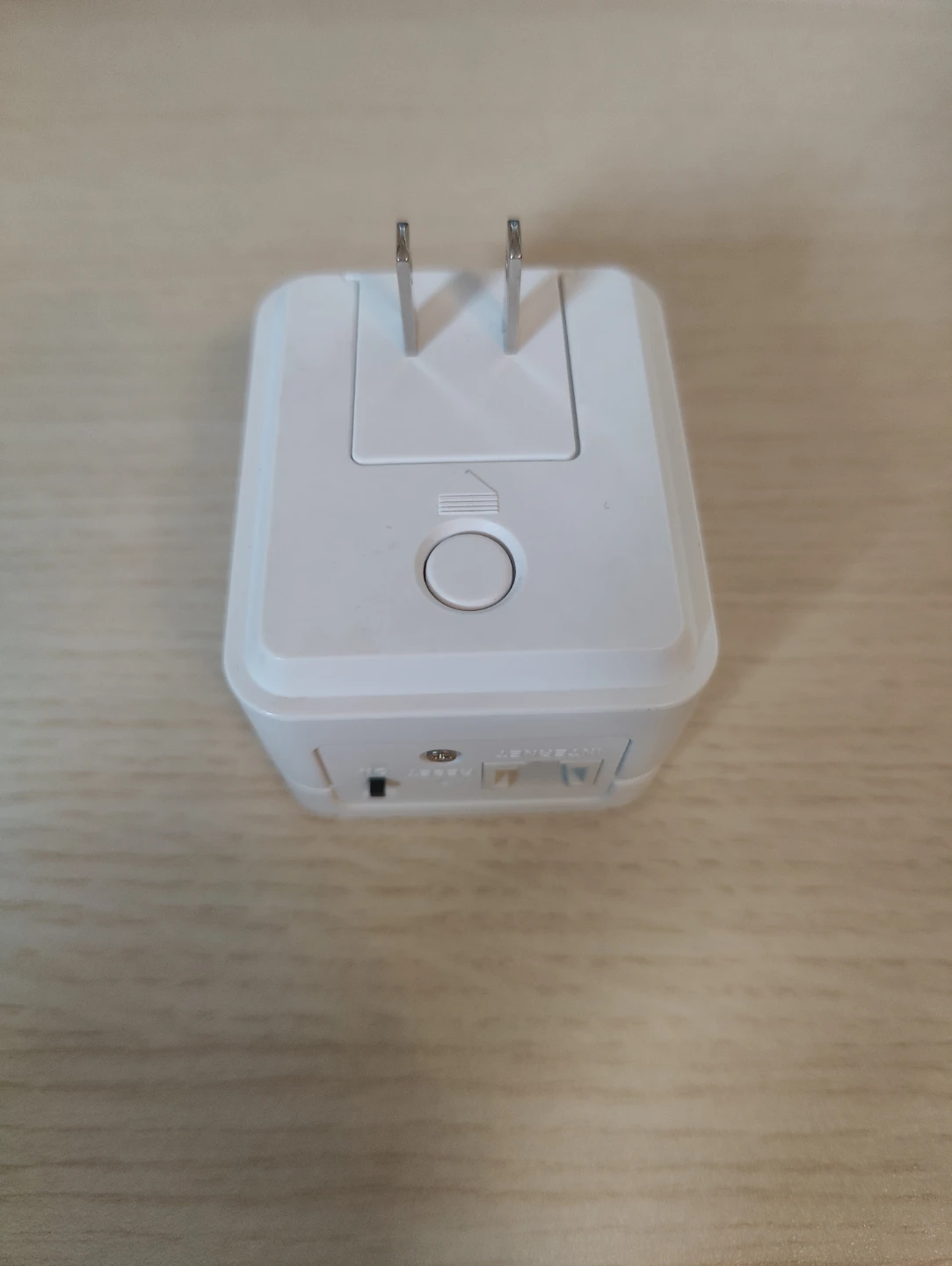 TRENDnet TEW-737HRE N300 High Power Easy-N-Range Extender - photo 3