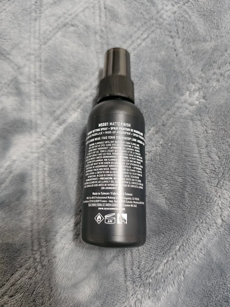 NYX MATTE FINISH Make-Up Setting Spray #Cleanout ♻️ image indicator(2)