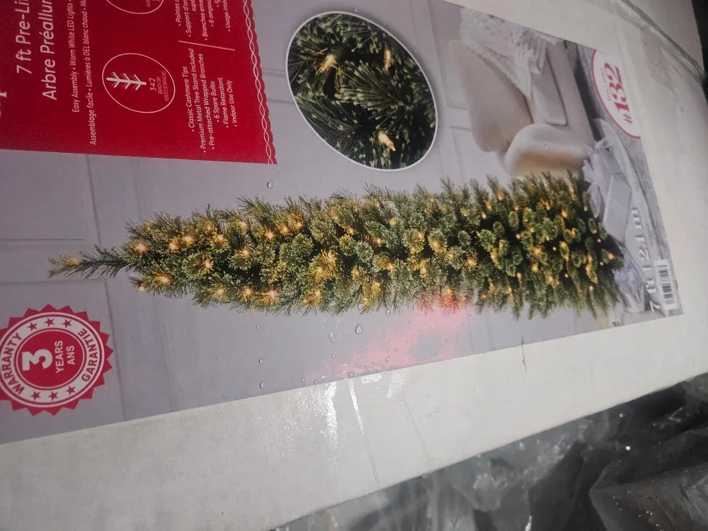 7 ft Pre-Lit Christmas Tree