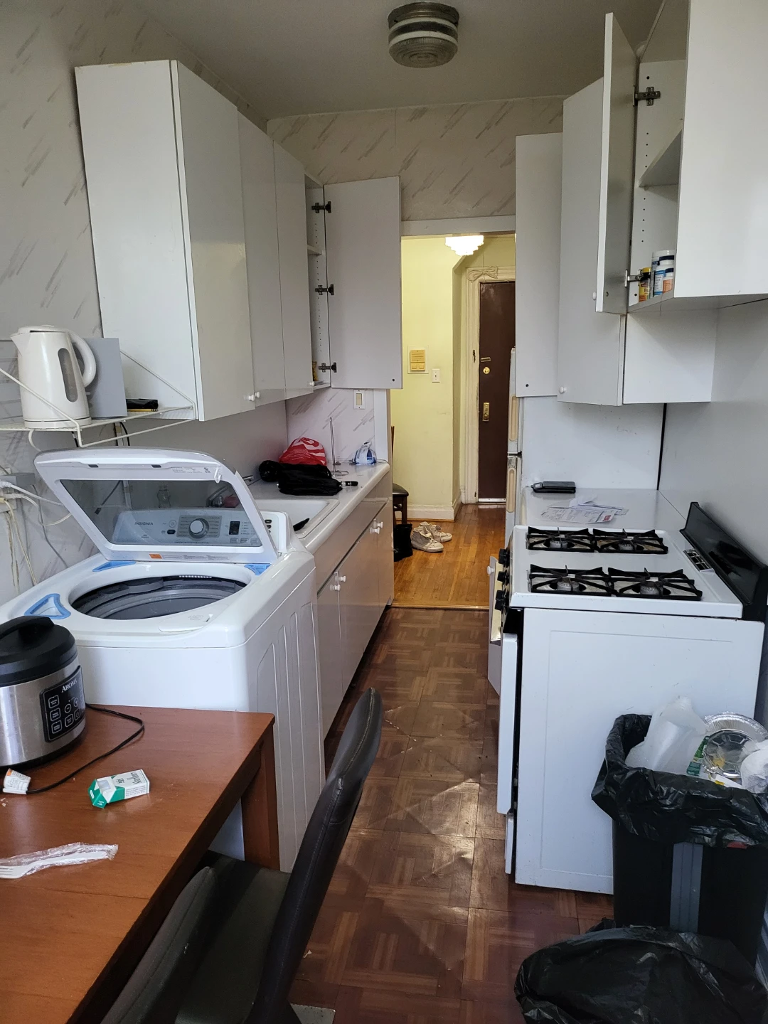 Ocean Parkway & avenue P room for rent $975 - photo 4