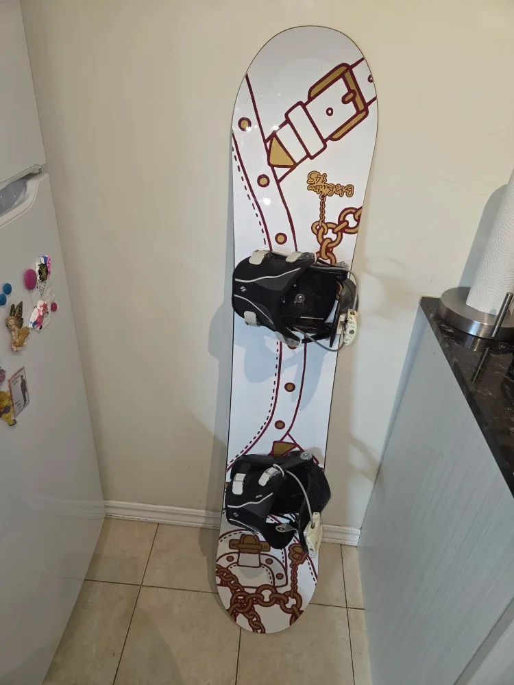 Burton 145 Snowboard with Flow Bindings image indicator(8)