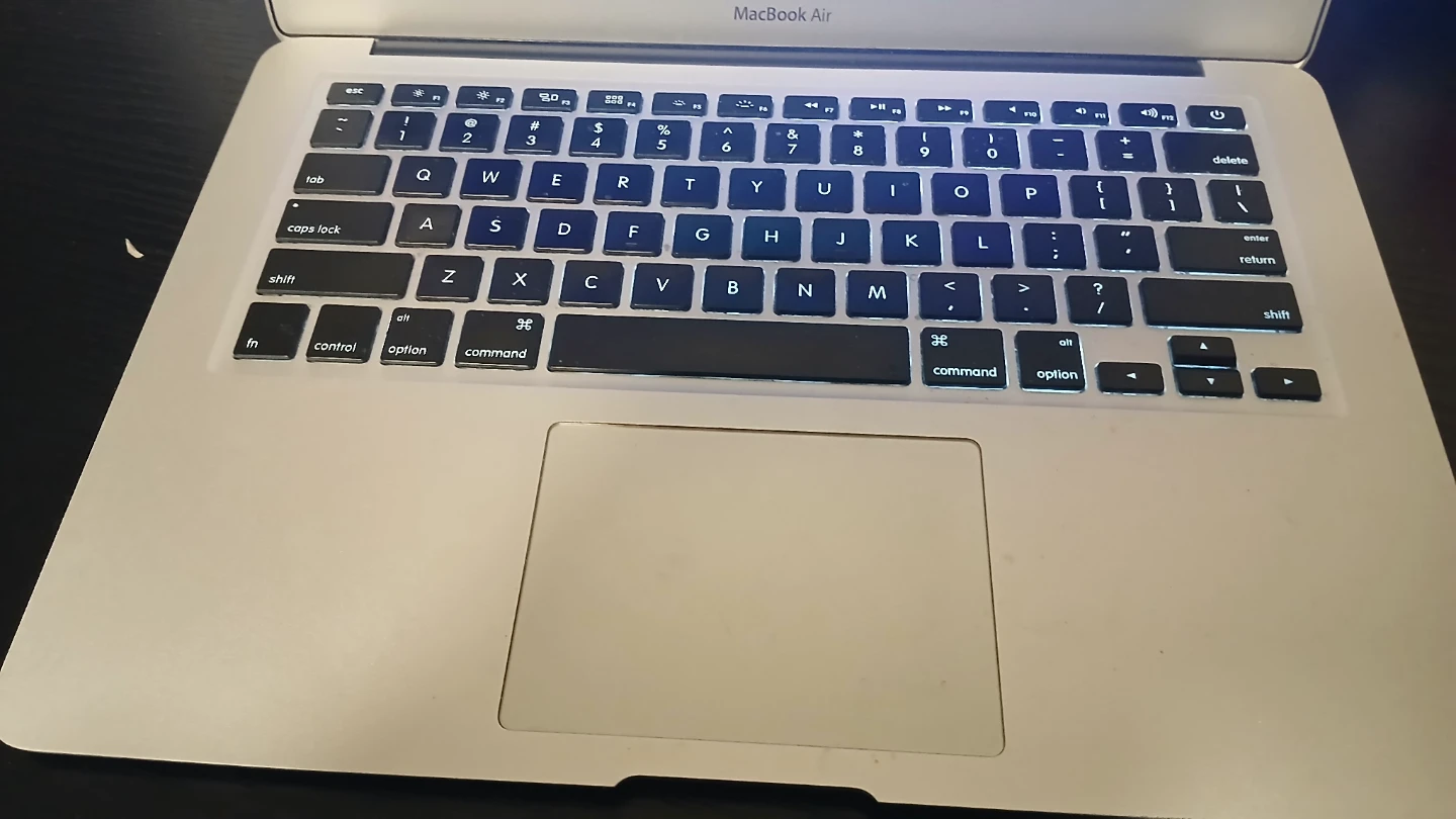 MacBook Air (13-inch, Early 2015) - photo 3