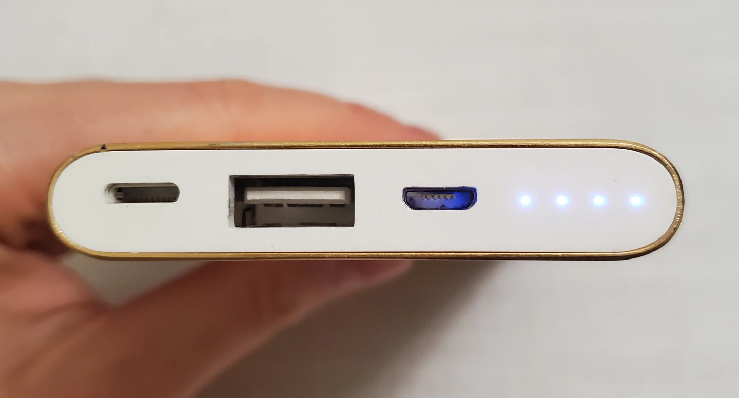 #Cleanout// Power Bank - photo 3