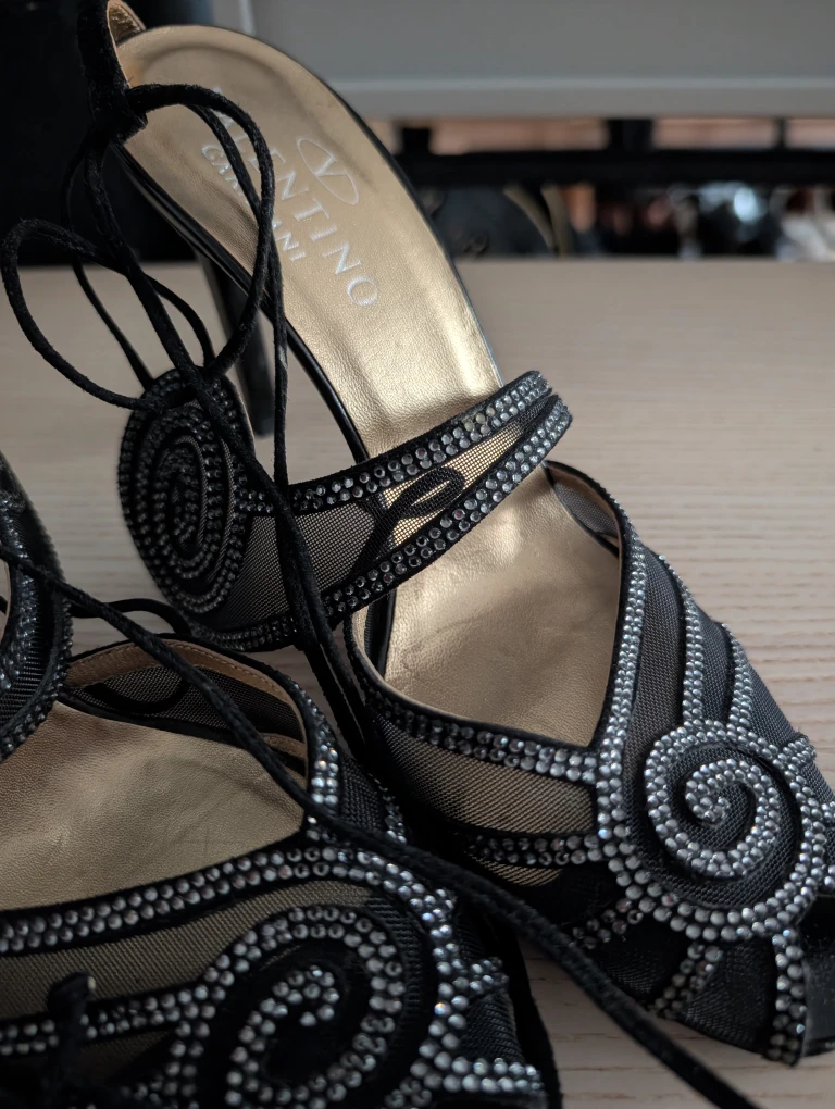 Valentino Garavani Black Heels - photo 5