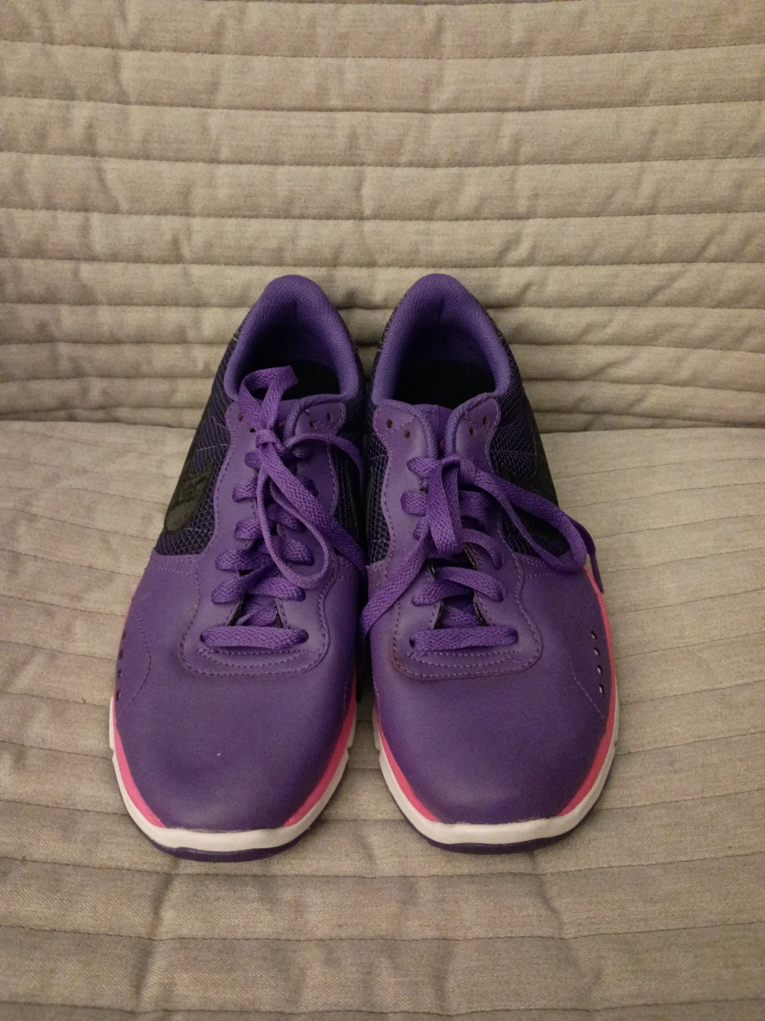 Nike Dual Fusion Purple Sneakers