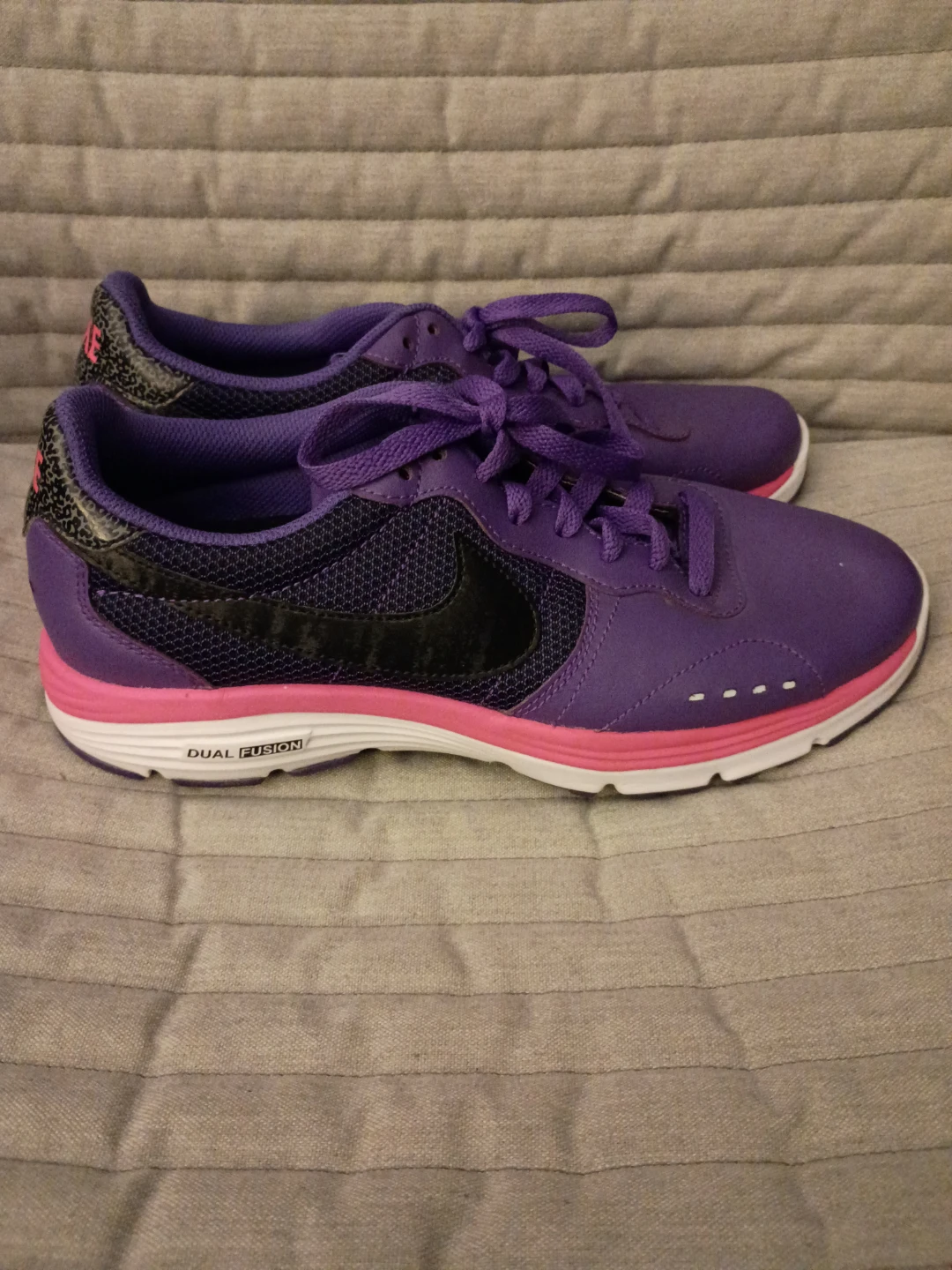 Nike Dual Fusion Purple Sneakers - photo 2