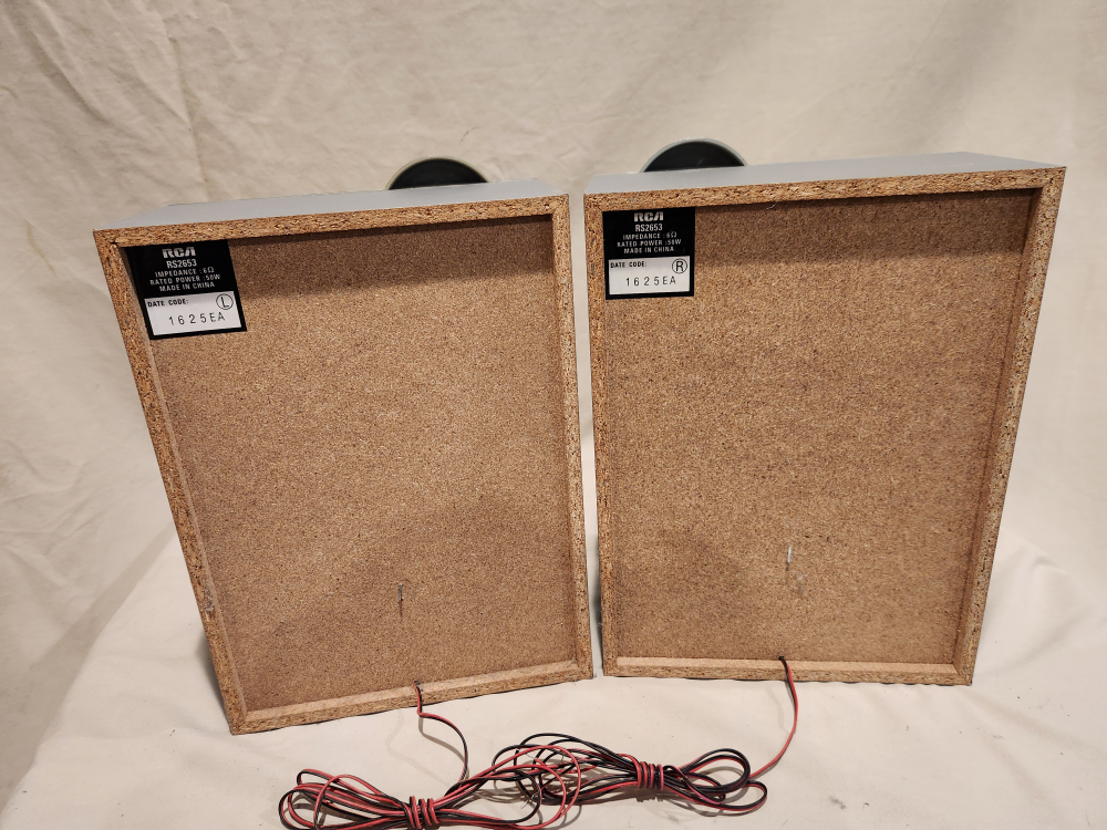 RCA RS2653 Bass Reflex Speakers - photo 3