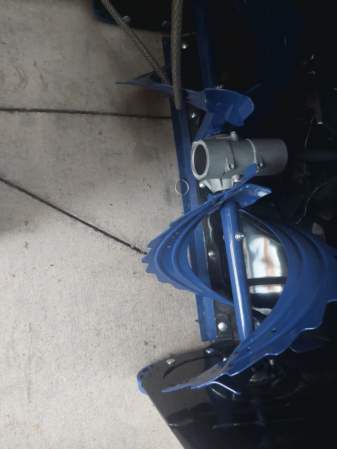 Snow Joe 96V Cordless Snow Blower no batteries - photo 5