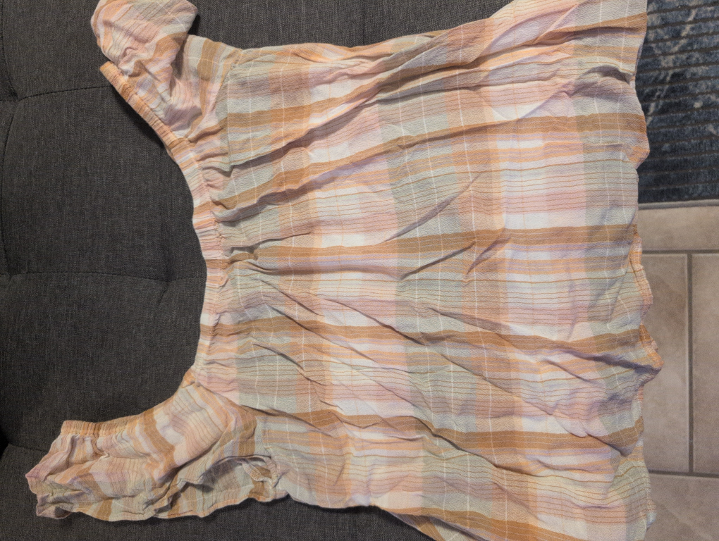 Mixed Clothing Lot - photo 3