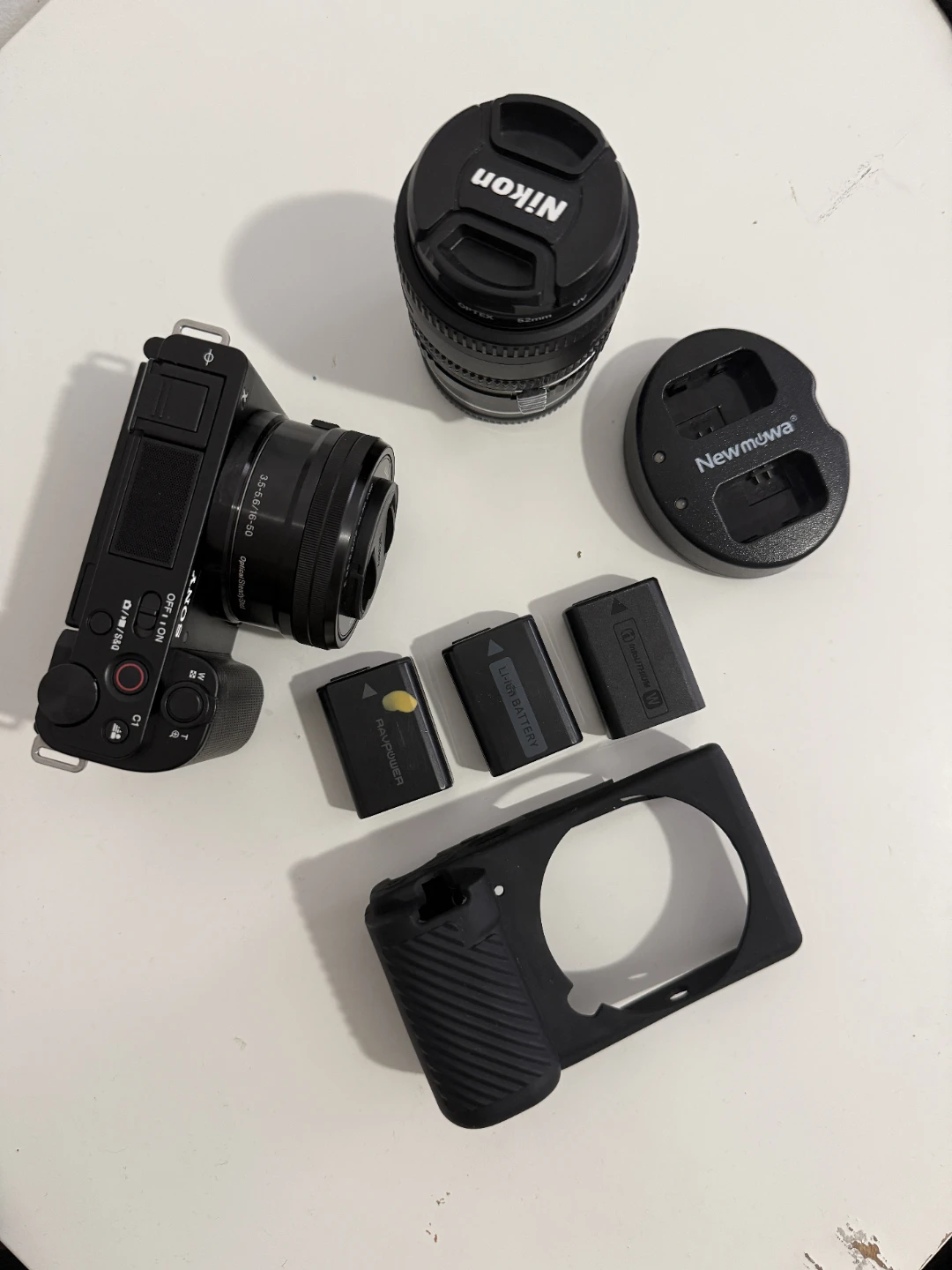 Sony Alpha ZVE10 Camera & Accessories