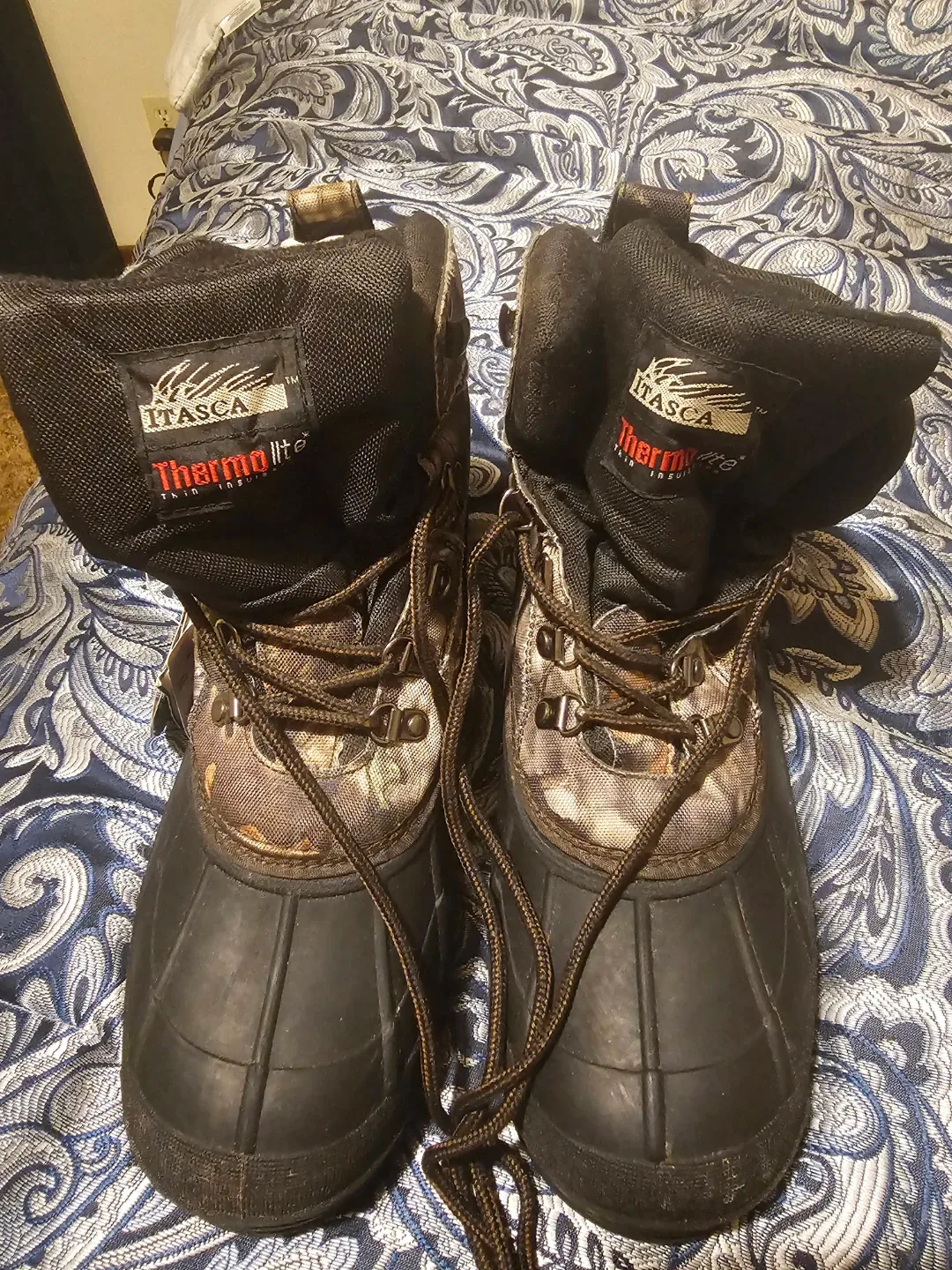 New...Camo thinsulate hunting boots size 9
