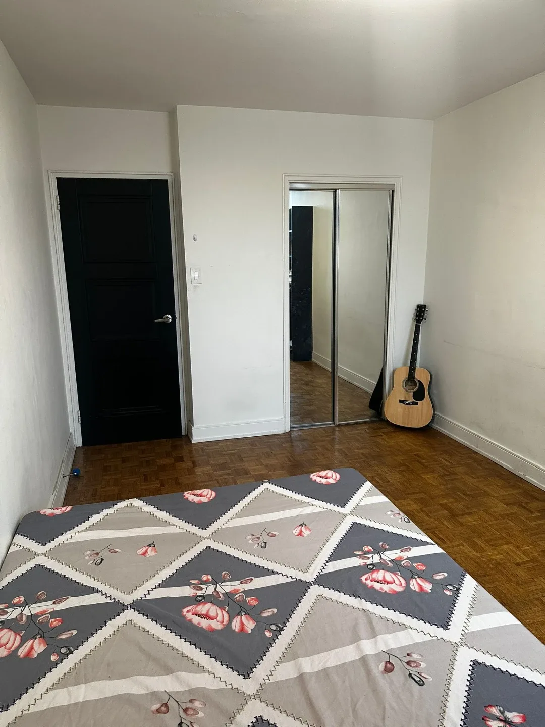 1 Bedroom for Rent in 2-Bedroom Apartment – Available January 1 image indicator(4)
