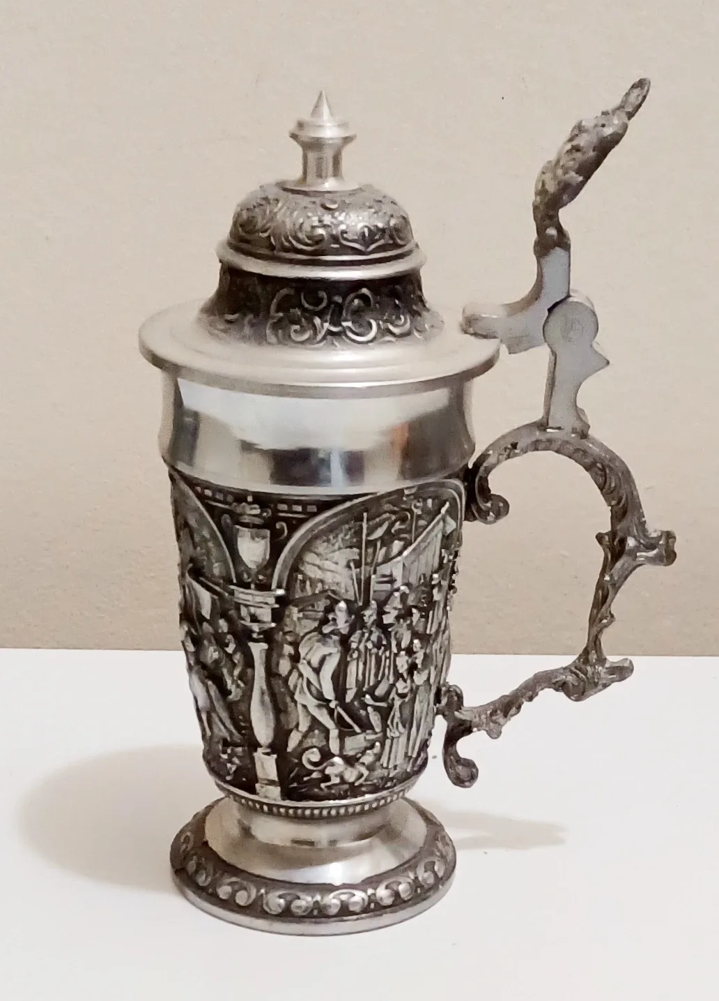 Vtg.Unique Pewter German Beer Stein