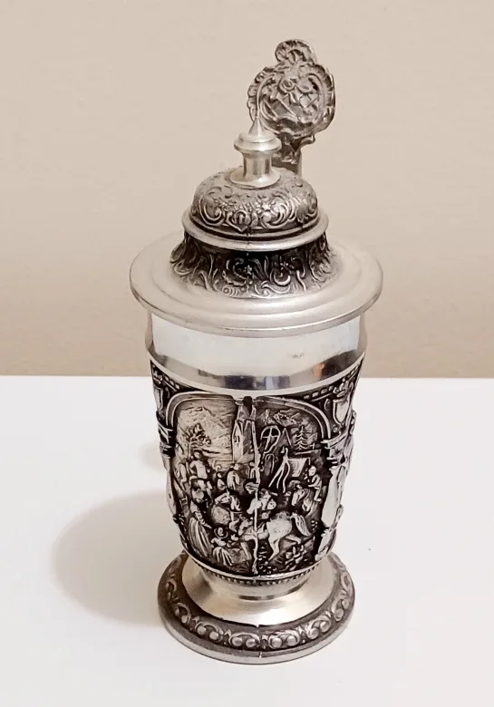 Vtg.Unique Pewter German Beer Stein image indicator(2)