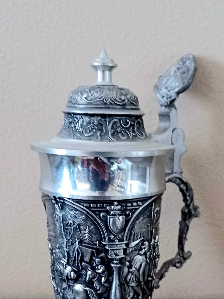 Vtg.Unique Pewter German Beer Stein image indicator(6)