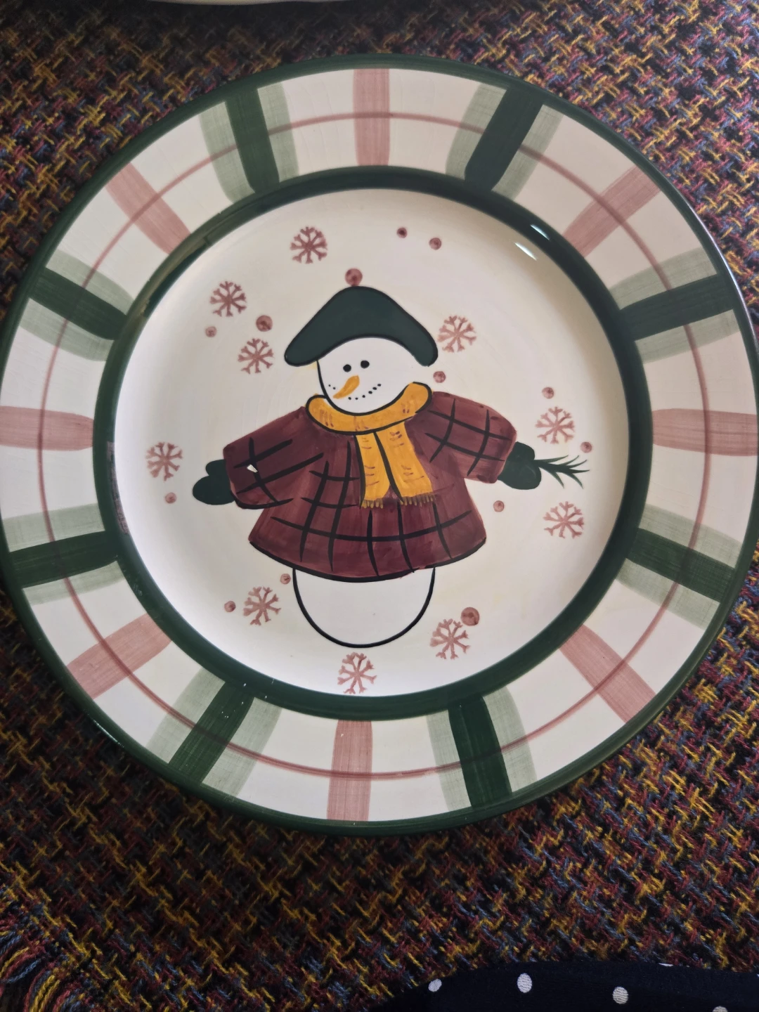 Festive Snowman Plates - photo 2