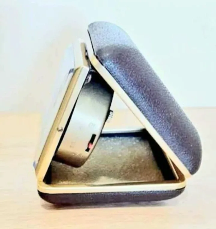 Vtg.Dynasty Mechanical  Travel Alarm Clock image indicator(3)