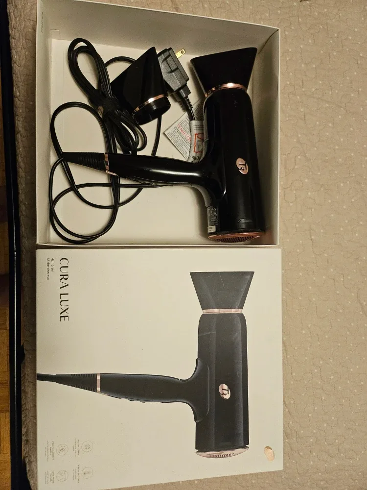 T3 Cura Luxe Hair Dryer