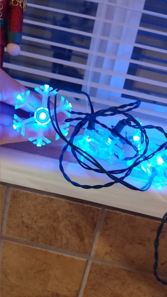 Blue Snowflake String Lights image indicator(6)
