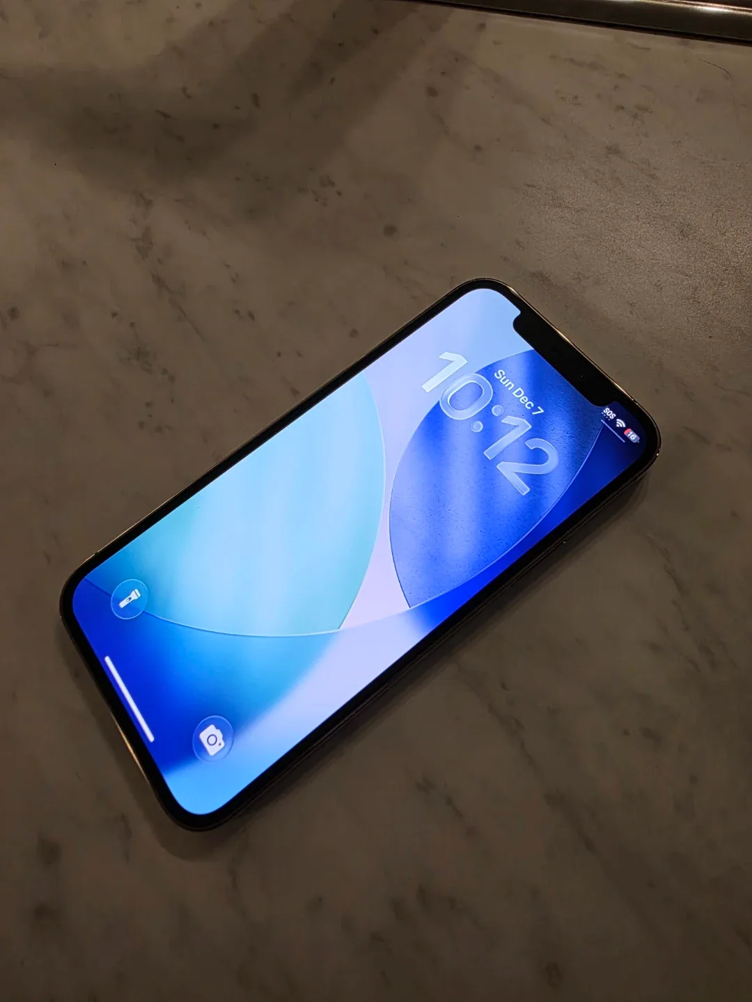 Apple iPhone 12 Pro Gold image indicator(2)