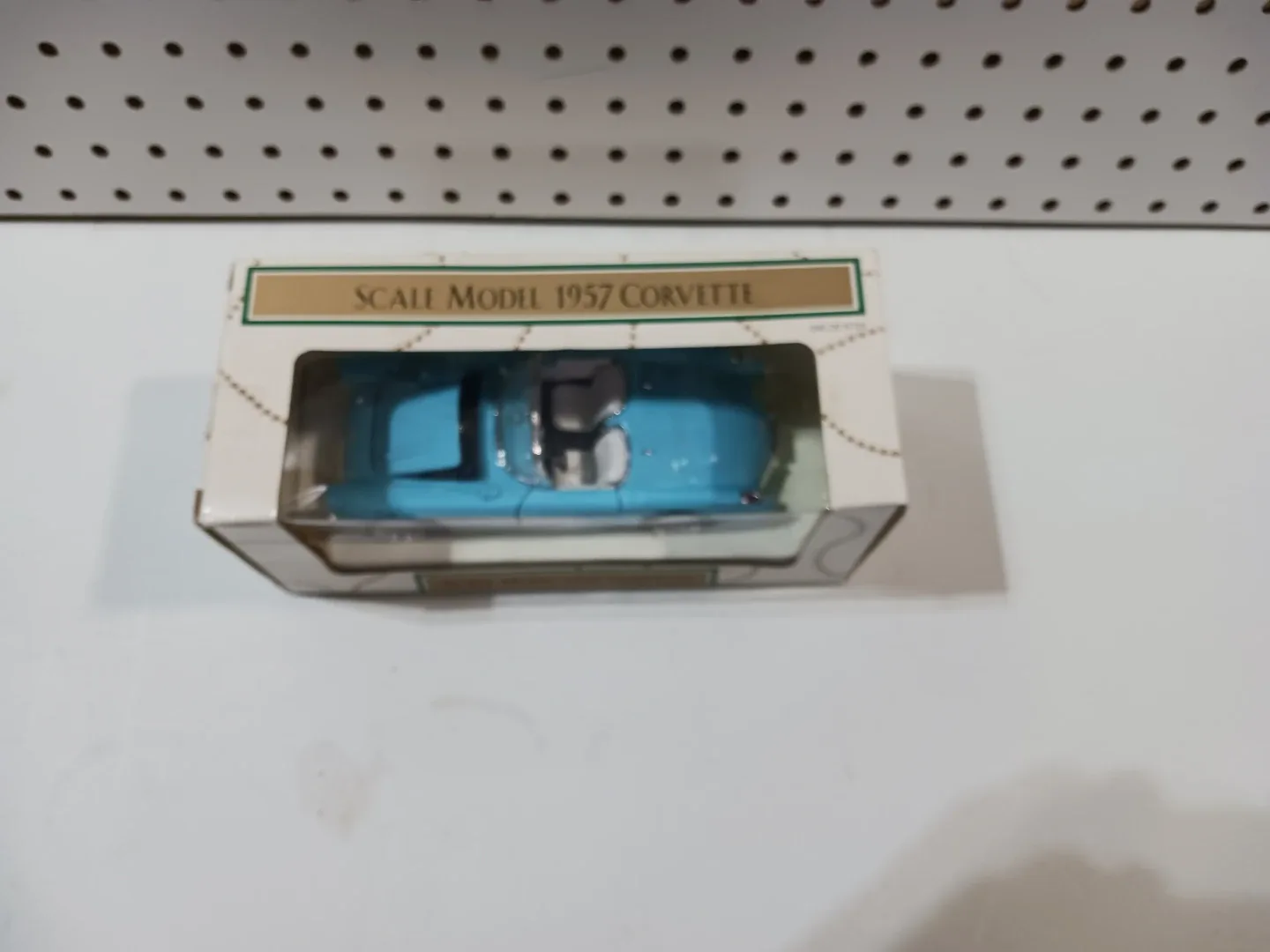 Scale Model 1957 Corvette image indicator(2)