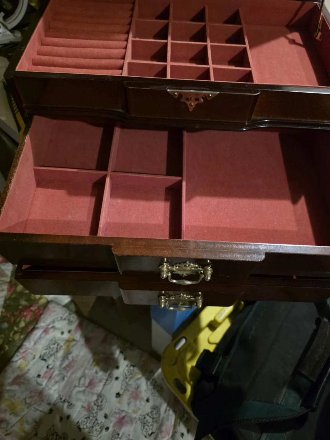 Wooden Jewellery Box with Drawers - photo 3