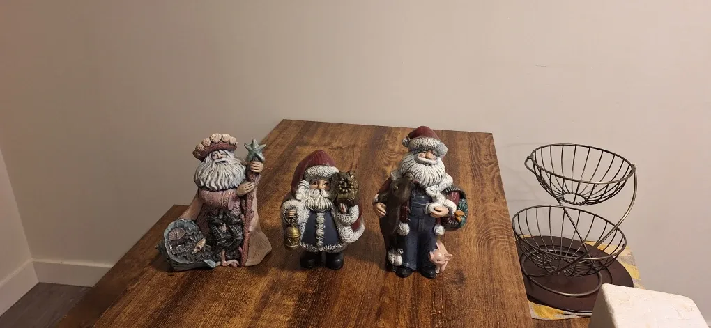 Santa Figurine Set