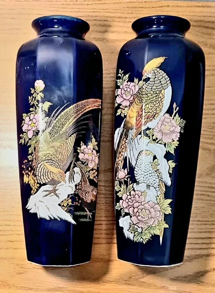 Vtg Pair of Pheasants Porcelain Vases image indicator(7)