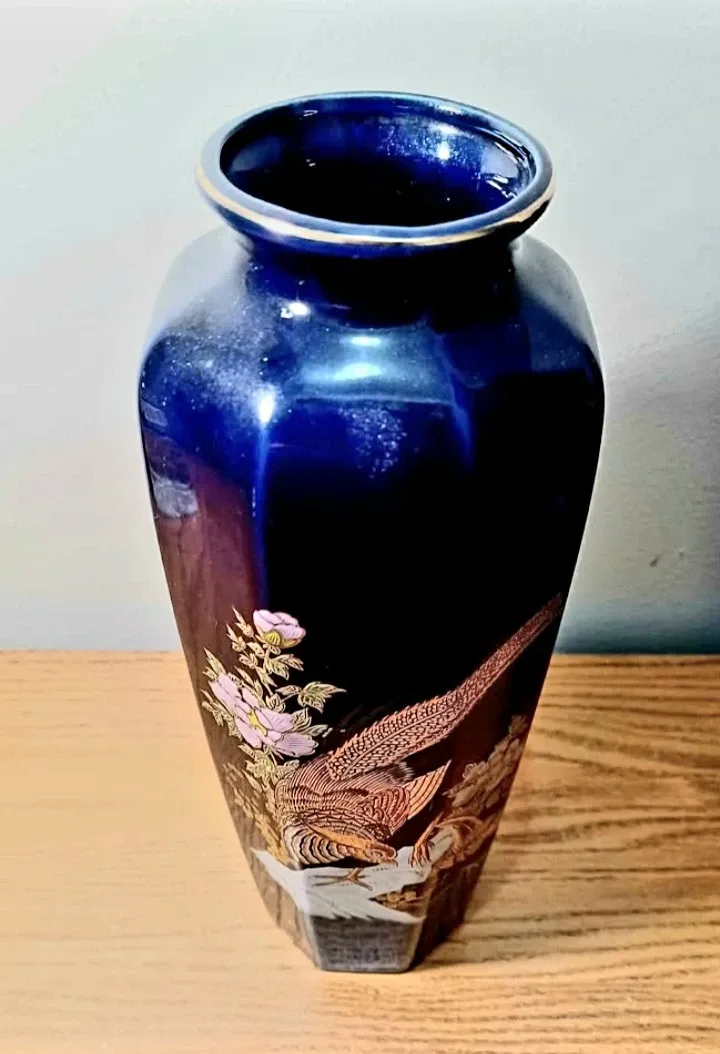 Vtg Pair of Pheasants Porcelain Vases image indicator(10)