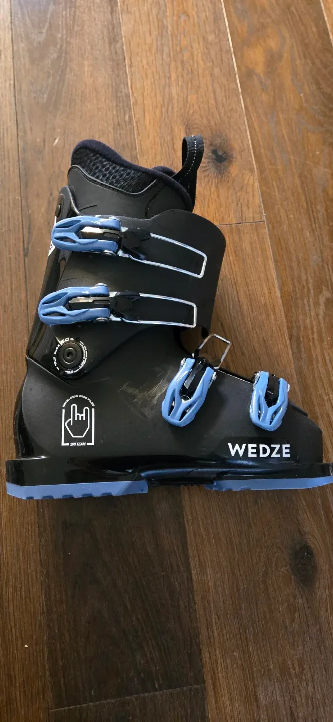 Wedze Boost 500 Ski Boots - Size 22/22.5 #cleanout image indicator(2)