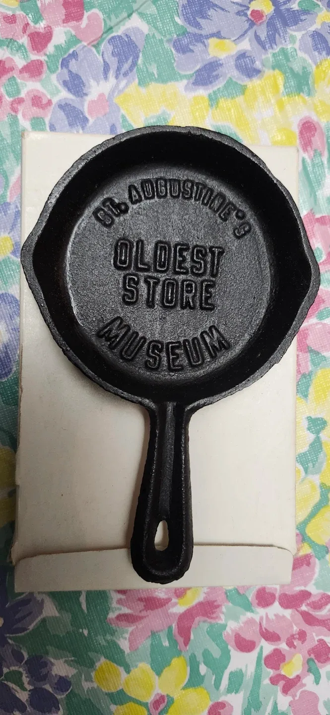 #Cleanout - Cast Iron Skillet
